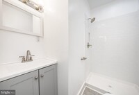 527 E 27th St photo'