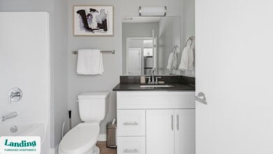 5040 Linbar Dr, Unit 404 in Nashville, TN - Building Photo - Building Photo