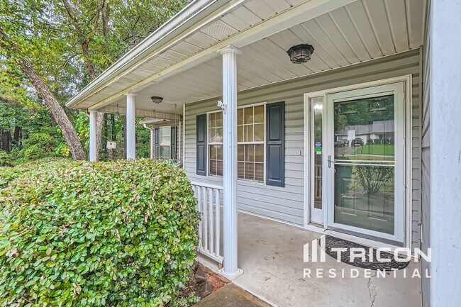 130 The Falls Blvd in Covington, GA - Building Photo - Building Photo