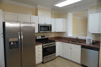 5218 Castlestone Dr in Rosedale, MD - Building Photo - Building Photo