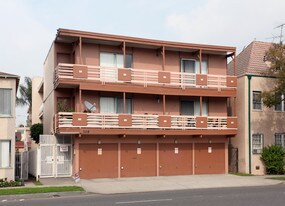 709 E 3rd St Apartamentos