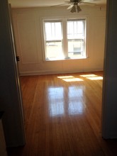 1944 W Wilson Ave-Unit -1N in Chicago, IL - Building Photo - Building Photo