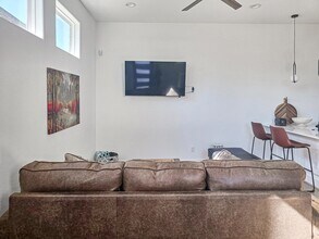 203 Danna Ln, Unit D in Houston, TX - Building Photo - Building Photo