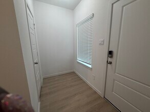 407 Robin Ct in Angleton, TX - Building Photo - Building Photo