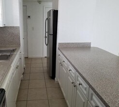 399 NW 72nd Ave in Miami, FL - Building Photo - Building Photo
