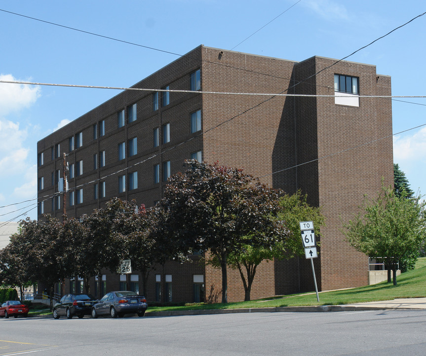 Mt. Carmel Apartments in Mount Carmel, PA - Building Photo