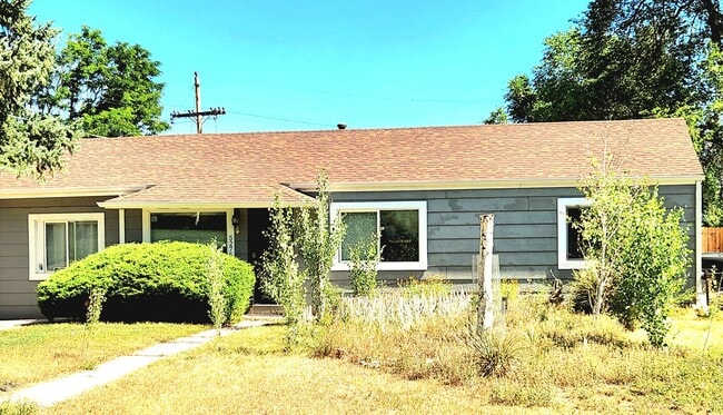 property at 5275 Highline Pl