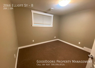 2066 Elliott St in Regina, SK - Building Photo - Building Photo