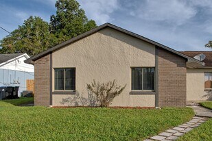 6003 Oleander Dr in Orlando, FL - Building Photo