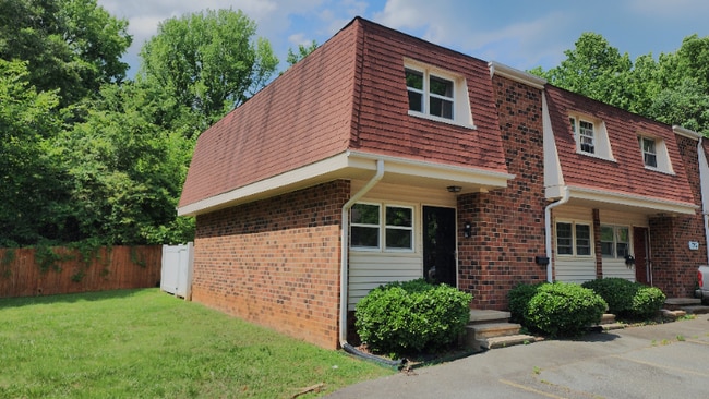 property at 716 Shawnee Dr