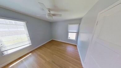 270 La Verne Ave in Long Beach, CA - Building Photo - Building Photo