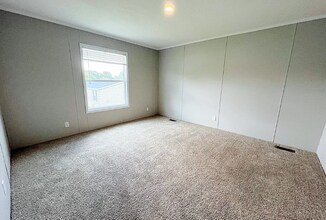 6617 S Kimberly Dr in Holly, MI - Foto de edificio - Building Photo