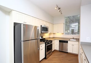 6600 Luzon in Washington, DC - Building Photo