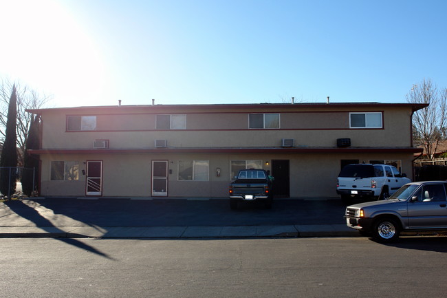 500-506 Rocky Hill Rd in Vacaville, CA - Foto de edificio - Building Photo