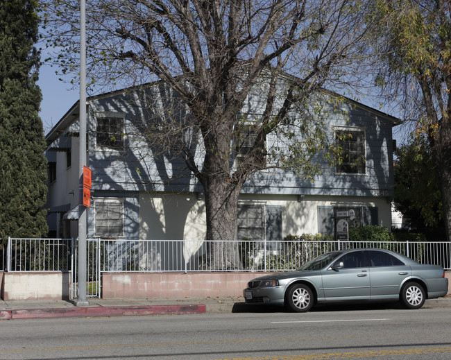 11645 Moorpark St in North Hollywood, CA - Building Photo - Building Photo