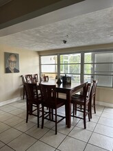 7202 Bounty Dr in Sarasota, FL - Foto de edificio - Building Photo