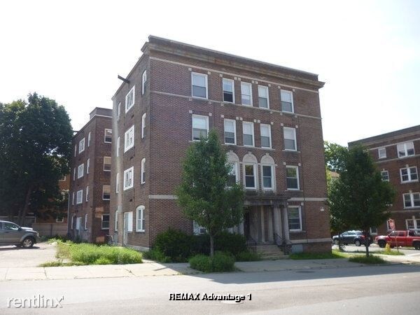 1041 Main St in Worcester, MA - Building Photo - Building Photo