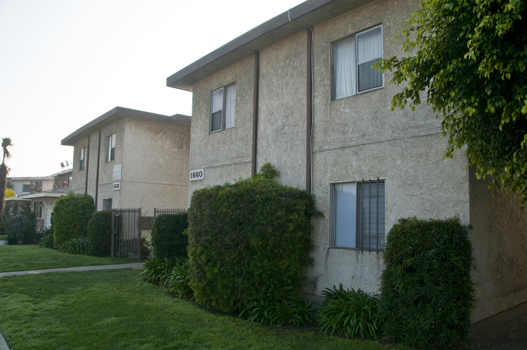 1658-1660 Lomita Blvd in Harbor City, CA - Building Photo