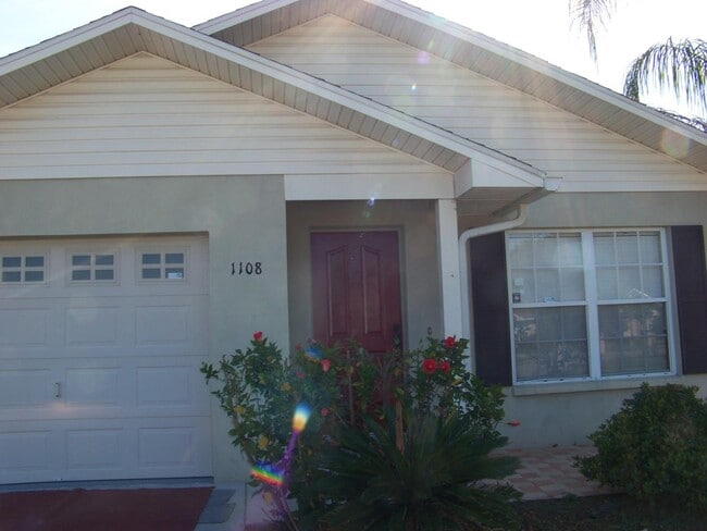 1108 Old Mossy Ct
