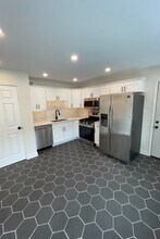 860 Spring Rd in Elmhurst, IL - Building Photo - Building Photo