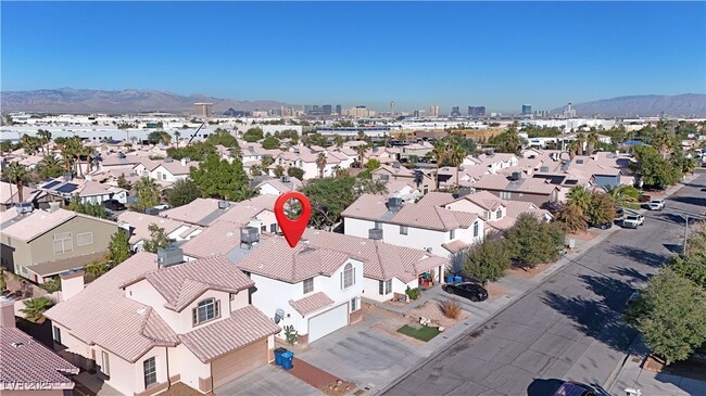 6987 Wineberry Dr in Las Vegas, NV - Building Photo - Building Photo