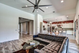 3835 E Cres Place in Chandler, AZ - Building Photo - Building Photo