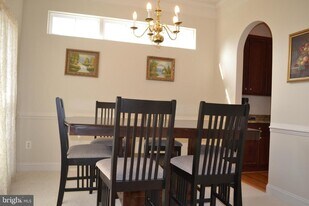 23857 Burdette Forest Rd in Clarksburg, MD - Building Photo