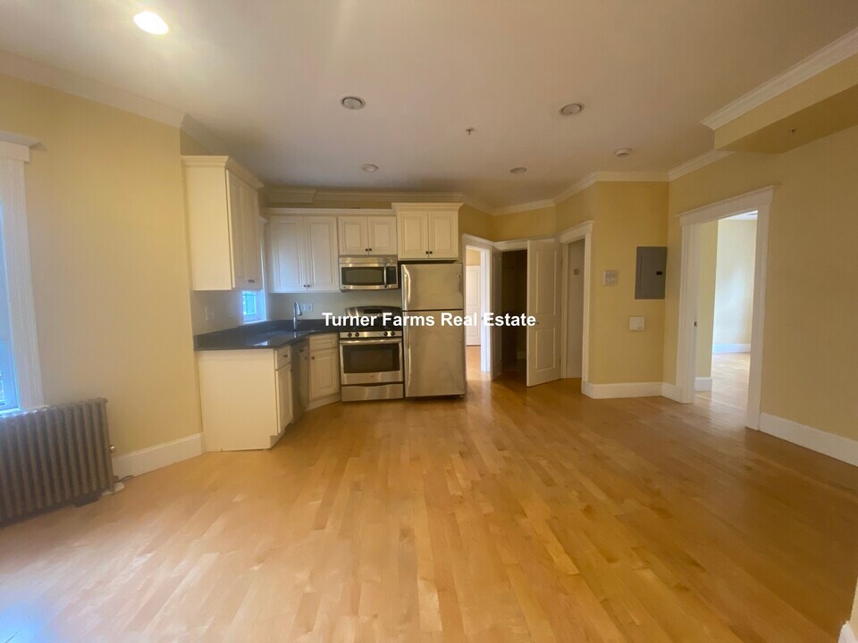 156 Magazine St, Unit 23 in Cambridge, MA - Building Photo