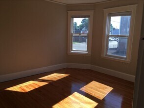 295-297 Washington St in Quincy, MA - Building Photo - Building Photo