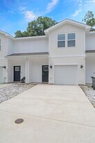 8351 Bluejack Dr in Pensacola, FL - Building Photo