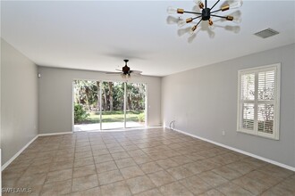 1055 Albany Ct in Naples, FL - Building Photo - Building Photo
