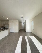 8215 Claw Glades Lp in Wesley Chapel, FL - Building Photo - Building Photo