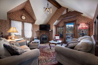 301 S French St in Breckenridge, CO - Foto de edificio - Building Photo