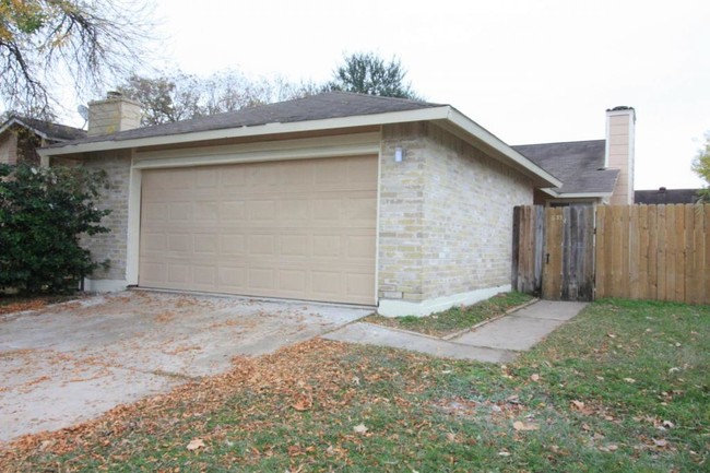 6338 Glenhagen Dr in Houston, TX - Building Photo - Building Photo