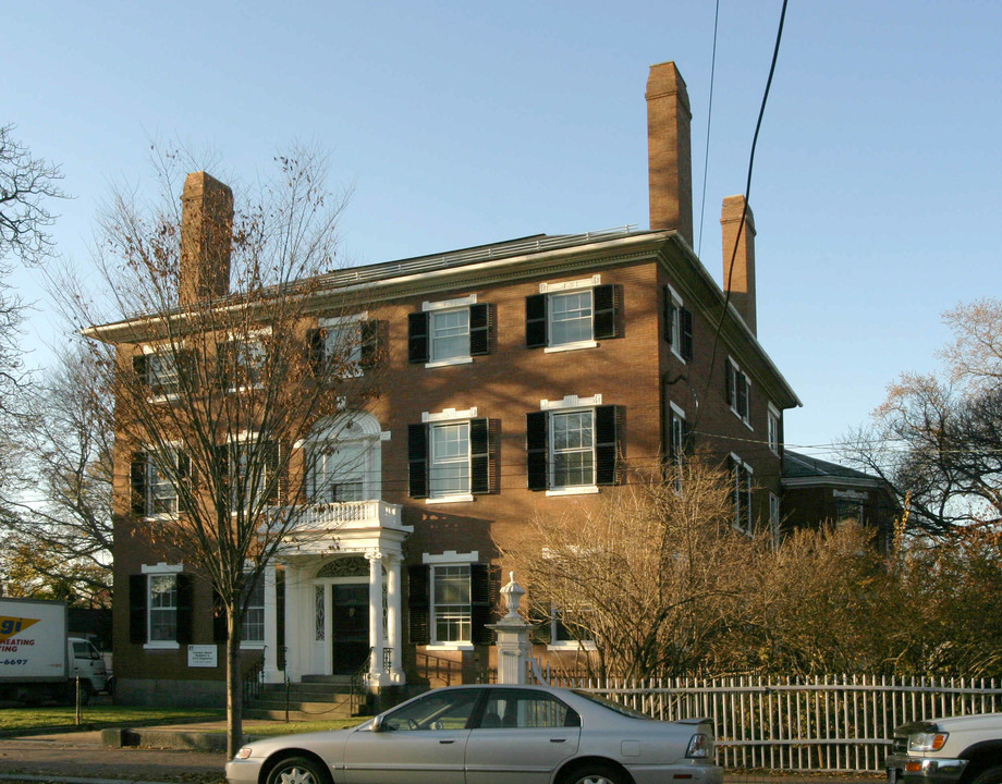 324 Essex St in Salem, MA - Foto de edificio