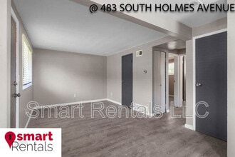483 S Holmes Ave in Kirkwood, MO - Building Photo - Building Photo