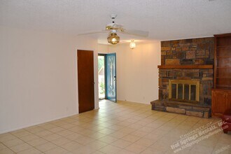 25 Tomisa Ln in Hot Springs Village, AR - Foto de edificio - Building Photo