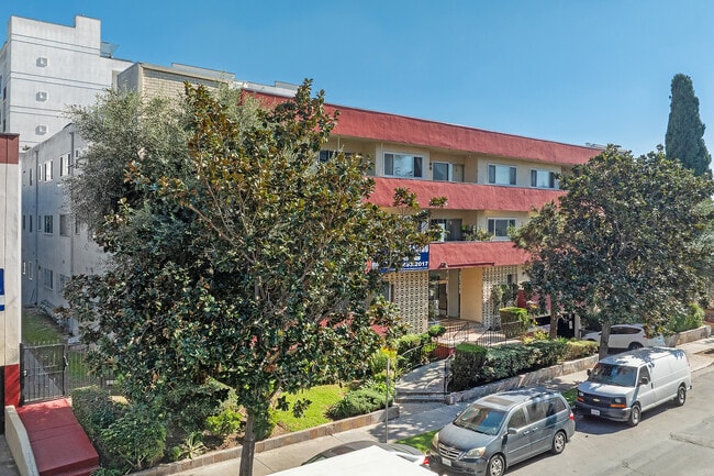 740 S. St. Andrews Place