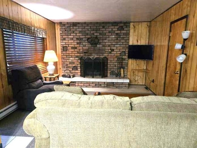 165 E White Mountain Blvd in Pinetop, AZ - Building Photo - Building Photo