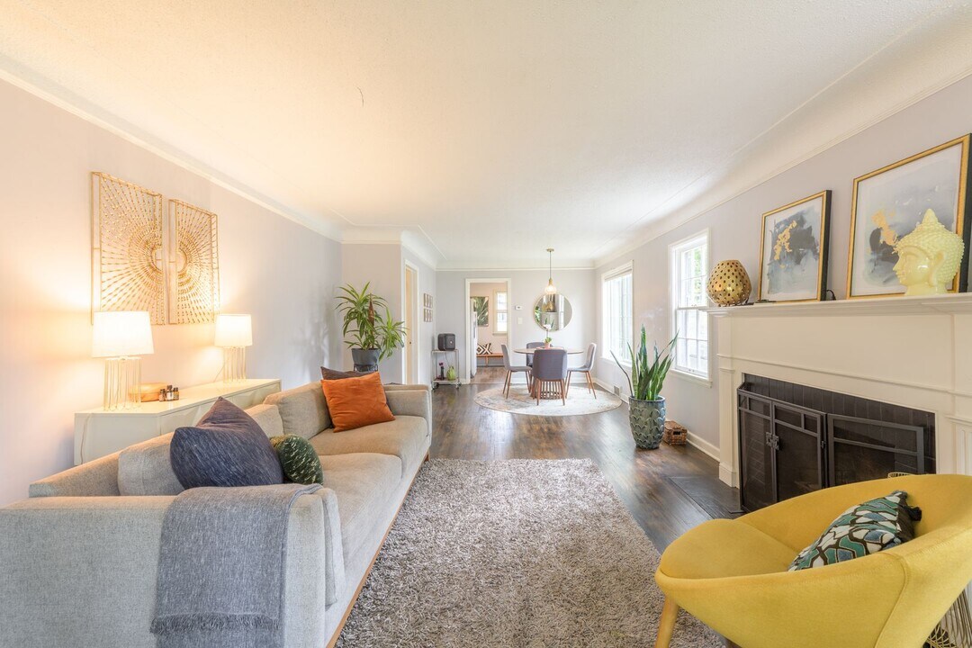 3450 N Washburn Ave in Minneapolis, MN - Building Photo