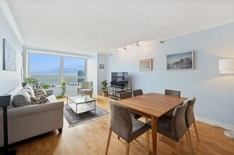 512 N McClurg Ct, Unit 4606 in Chicago, IL - Foto de edificio - Building Photo