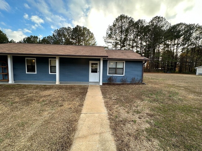 105 Jay Ln in Hampton, GA - Building Photo - Building Photo