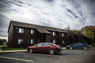 Garden Square Apartments in Potterville, MI - Building Photo - Building Photo