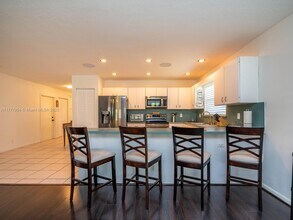 1801 SW 28th Way in Fort Lauderdale, FL - Building Photo - Building Photo