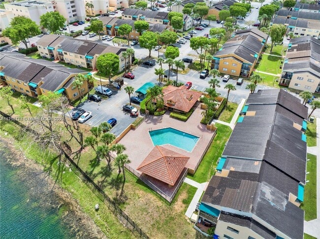 7425 SW 152nd Ave, Unit 11-204 in Miami, FL - Building Photo - Building Photo