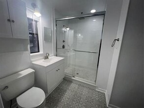 2331 Live Oak Cir in Granbury, TX - Building Photo - Building Photo