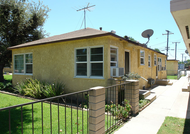 11632-11636 Garden Grove Blvd in Garden Grove, CA - Building Photo - Building Photo