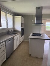 1533 Pualele Pl in Honolulu, HI - Building Photo - Building Photo