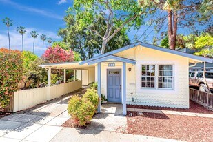 545 W Dana St in Mountain View, CA - Building Photo