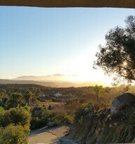 2761 Joan Ln in Fallbrook, CA - Building Photo